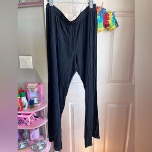 Super soft and comfortable black old navy pants